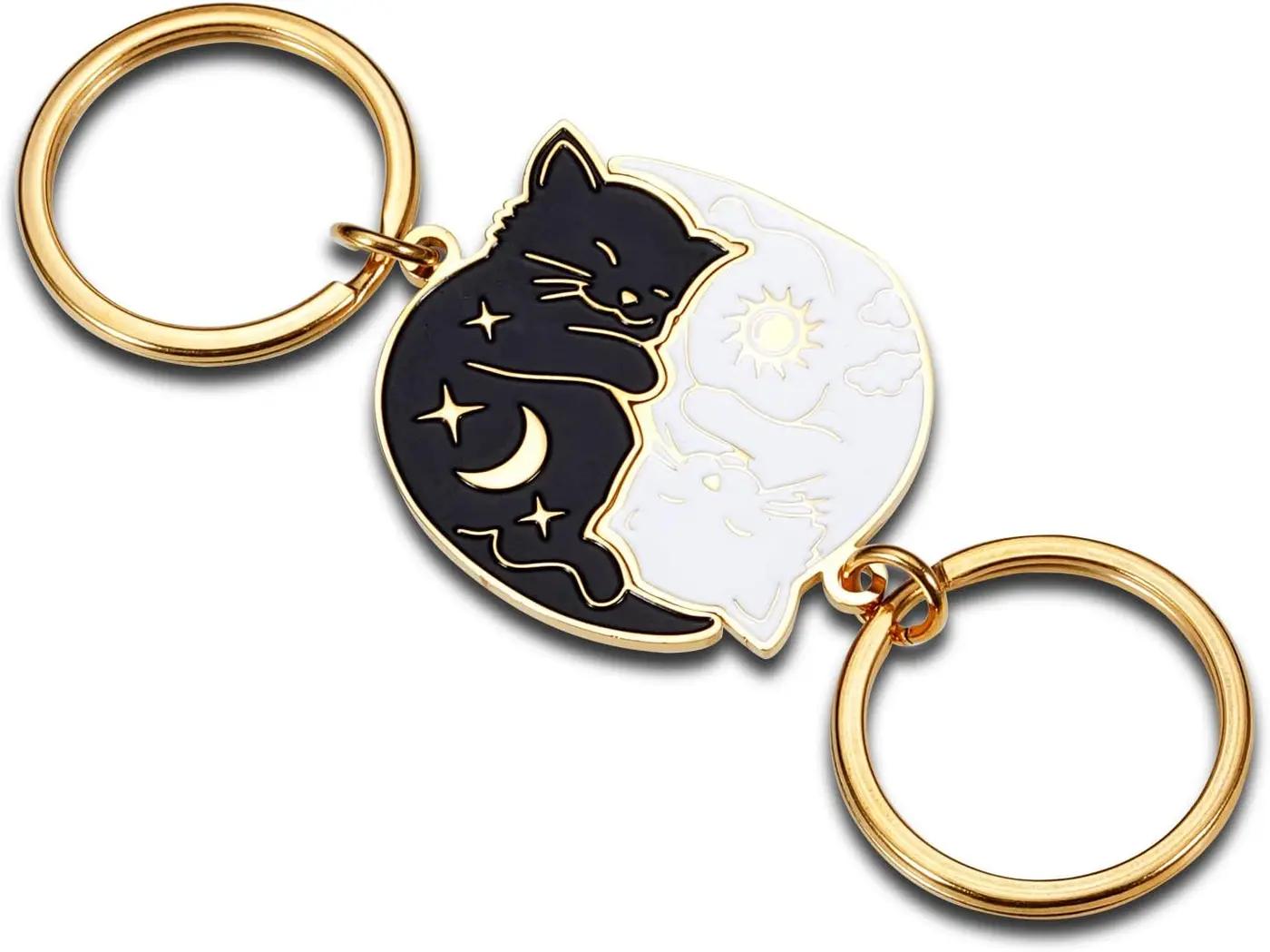 VANLOVEMAC Couples Gifts Cute Cat Gifts for Boyfriend Girlfriend Matching Keychains for Her Him Best Friend Long Distance Relationship Anniversary Mothers Day Birthday Gift for Wife from Husband
